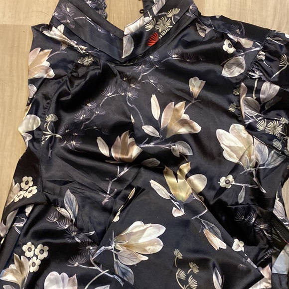 Guess blouse - Picture 3 of 4